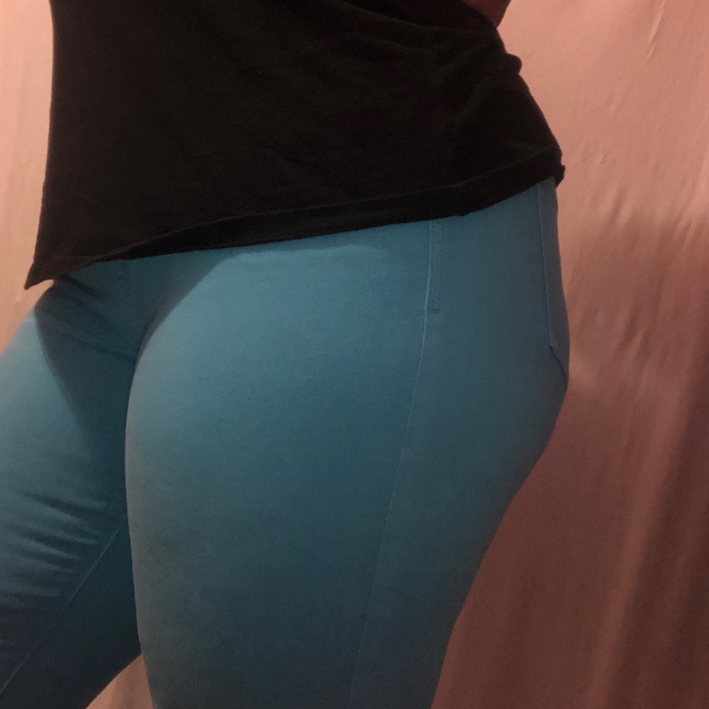 JCPenny turquoise skinny jeans